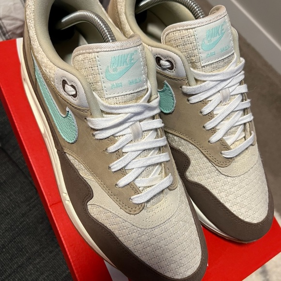 Air Max 1 Retro Crepe Hemp 2022 - Picture 3 of 5